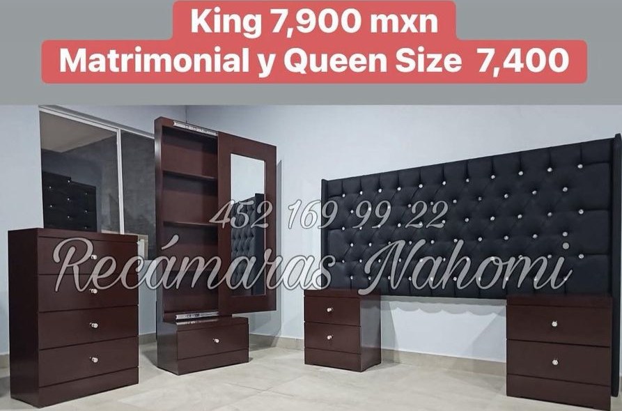 Recámara Capitonada Negra con Muebles Vino